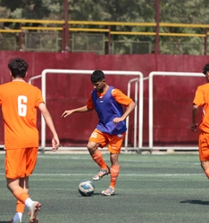 مسابقه بین دو تیم پسران اریایی-سایپا